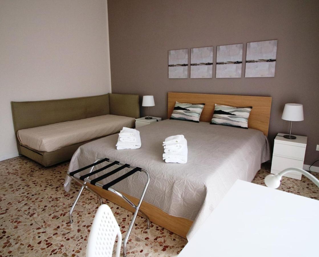 Giuffrida Apartment Rooms 卡塔尼亚 外观 照片