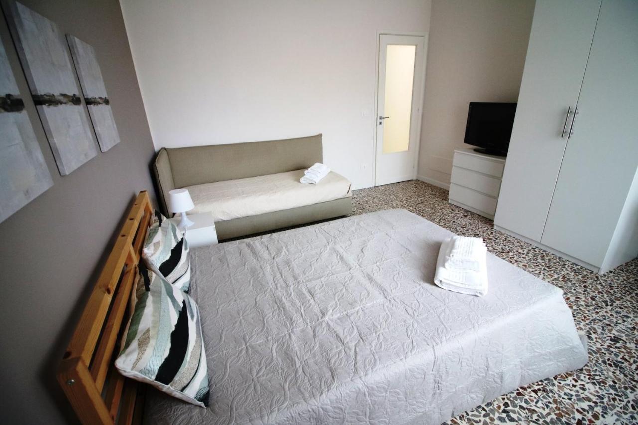 Giuffrida Apartment Rooms 卡塔尼亚 外观 照片