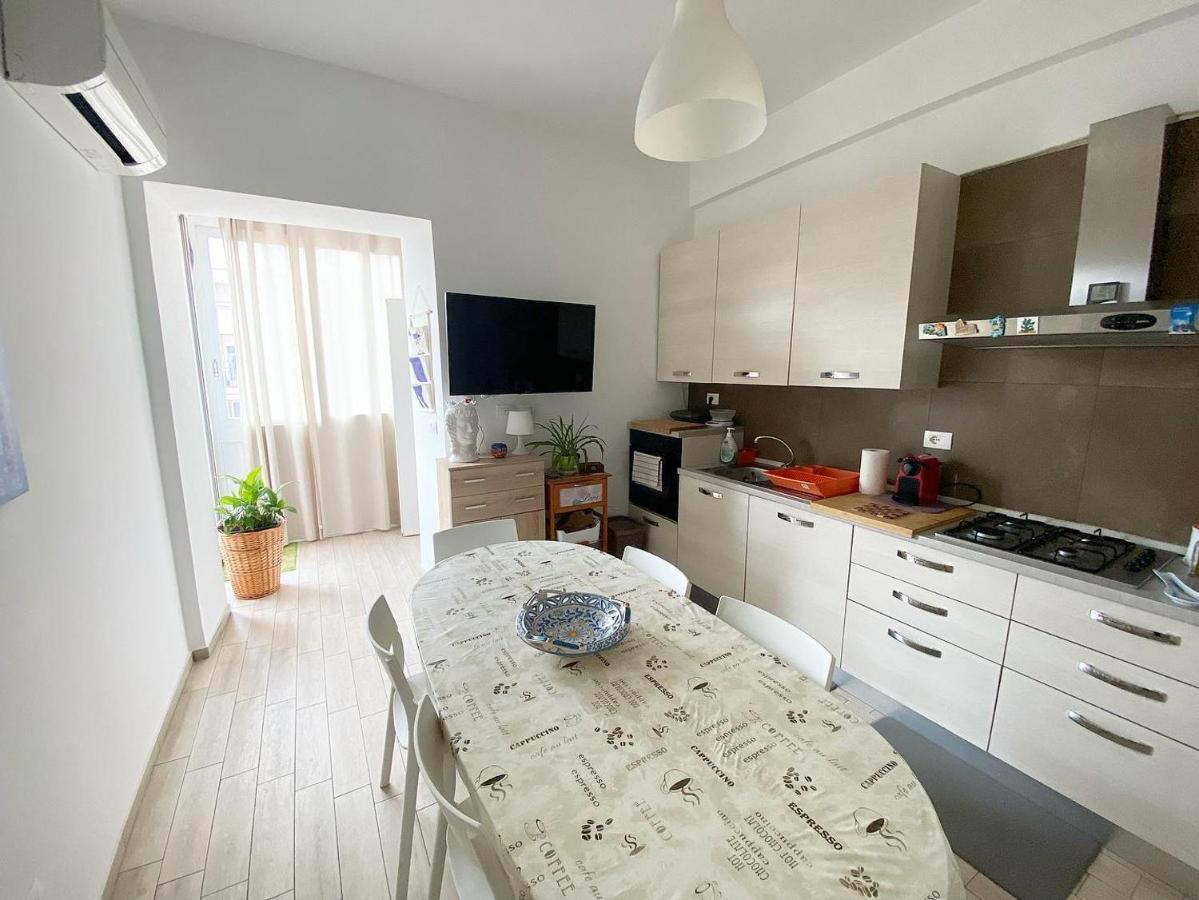 Giuffrida Apartment Rooms 卡塔尼亚 外观 照片