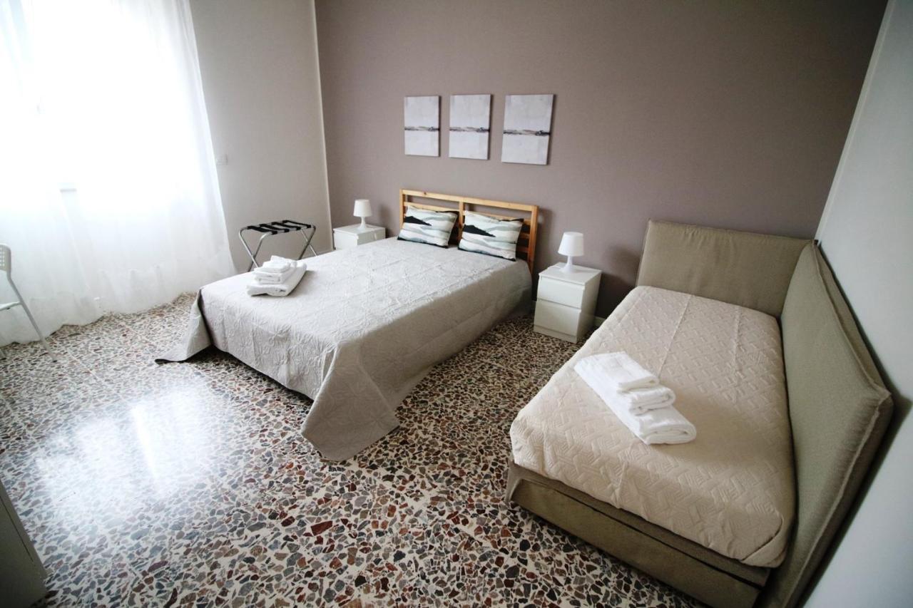 Giuffrida Apartment Rooms 卡塔尼亚 外观 照片