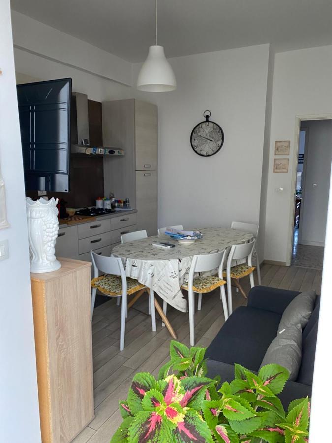 Giuffrida Apartment Rooms 卡塔尼亚 外观 照片