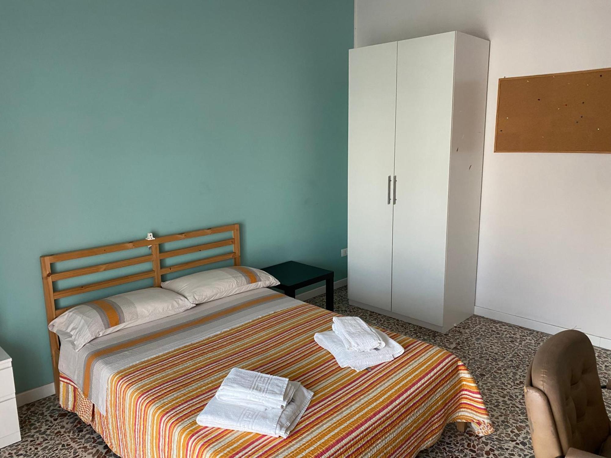 Giuffrida Apartment Rooms 卡塔尼亚 外观 照片
